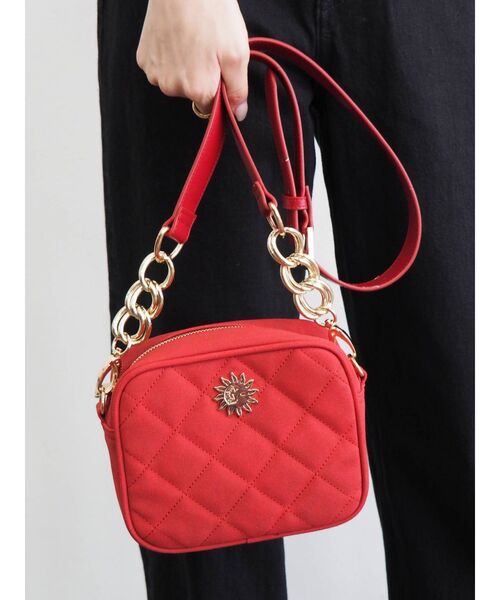 EVRIS（エヴリス）の「キルティングショルダーチェーンバッグ（ショルダーバッグ・レディース・ホワイト/ブラック/レッド/グリーン・FREE）」の4枚目の写真