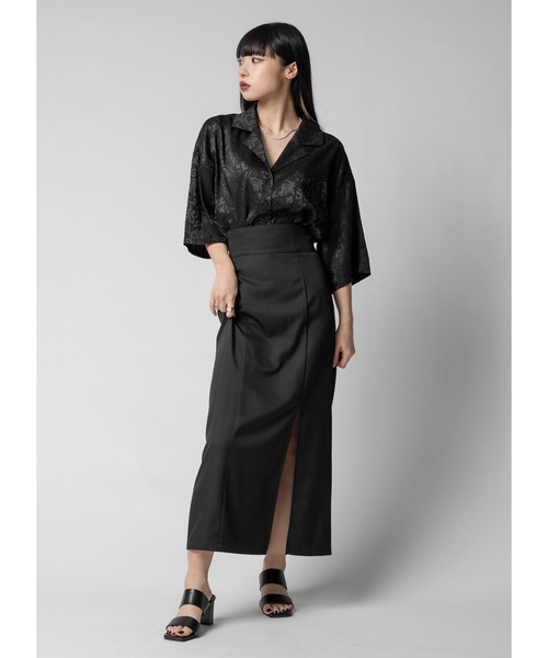 Adoon plain(アドーンプレーン)の「ツヤルーズ柄シャツ / 半袖(シャツ/ブラウス・レディース・ホワイト/ブラック/パープル・FREE)」の16枚目の写真