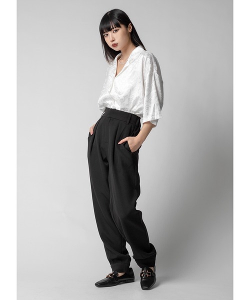 Adoon plain(アドーンプレーン)の「ツヤルーズ柄シャツ / 半袖(シャツ/ブラウス・レディース・ホワイト/ブラック/パープル・FREE)」の9枚目の写真