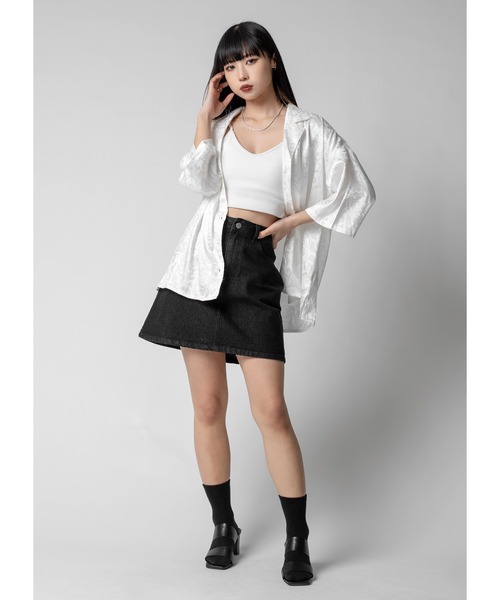 Adoon plain(アドーンプレーン)の「ツヤルーズ柄シャツ / 半袖(シャツ/ブラウス・レディース・ホワイト/ブラック/パープル・FREE)」の11枚目の写真