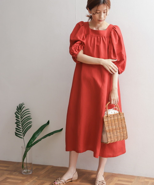 URBAN RESEARCH DOORS（アーバンリサーチドアーズ）の「ボリュームスリーブワンピース（ワンピース・レディース・ブラック/レッド・MEDIUM）」の21枚目の写真