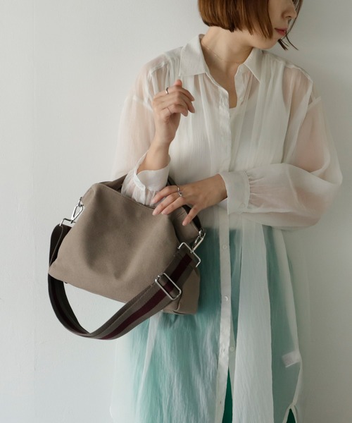 VitaFelice（ヴィータフェリーチェ）の「本革ハンドル2WAYトートバッグ（ナイロン/キャンバス）ストライプショルダー付き（トートバッグ・レディース・ベージュ/グレー/ネイビー/キャメル/ブラック/チャコール/ベージュ系/グレー系/ブラック系・FREE）」の16枚目の写真