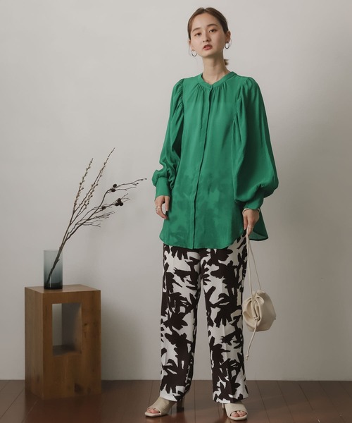 SENSE OF PLACE by URBAN RESEARCH（センスオブプレイスバイアーバンリサーチ）の「バンドカラーボリュームスリーブブラウス（シャツ/ブラウス・レディース・ブルー/ホワイト系その他/グリーン・ONE）」の7枚目の写真