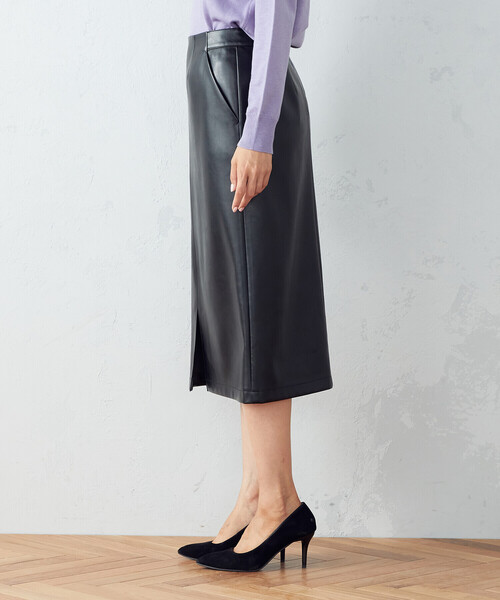 【専用】今期 24aw 新品未使用 コムデギャルソン フェイクレザー スカート COMME CA ISM（コムサイズム）の「フェイクレザー ロングスカート