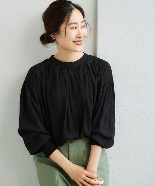 le.coeur blanc（ルクールブラン）の「パウダーサテン2wayハイネックブラウス（シャツ/ブラウス・レディース・アイボリー/キャメル/ダークグリーン/ブラック・38）」の22枚目の写真