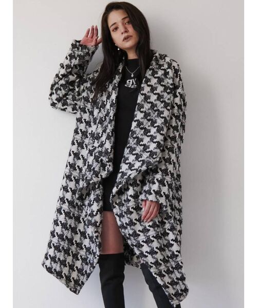 GYDA（ジェイダ）の「BIG COLLAR コート（その他アウター・レディース・その他1/ブラック・FREE）」の2枚目の写真