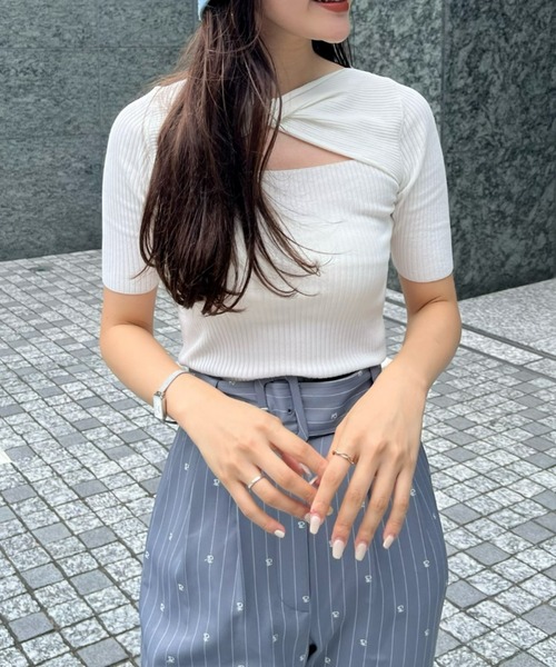フロントクロスリブニットプルオーバー