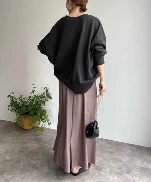 DouDou（ドゥドゥ）の「2WAY CHICAGO ロゴスウェット（スウェット・レディース・チャコールグレー/グレイッシュベージュ/オフホワイト/ベージュ・FREE）」の14枚目の写真