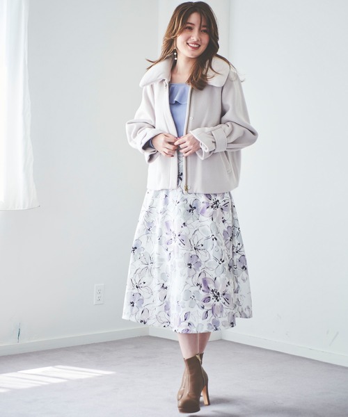 31 Sons de mode（トランテアン　ソン　ドゥ　モード）の「ビジュー付きボリューム襟ショートコート（その他アウター・レディース・ブラック/グレー系その他・38/36）」の15枚目の写真