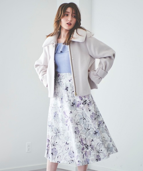 31 Sons de mode（トランテアン　ソン　ドゥ　モード）の「ビジュー付きボリューム襟ショートコート（その他アウター・レディース・ブラック/グレー系その他・38/36）」の12枚目の写真