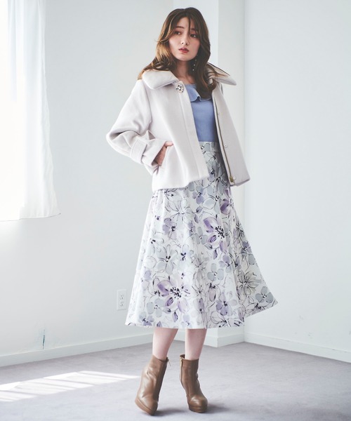 31 Sons de mode（トランテアン　ソン　ドゥ　モード）の「ビジュー付きボリューム襟ショートコート（その他アウター・レディース・ブラック/グレー系その他・38/36）」の13枚目の写真