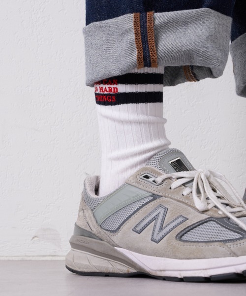 CIAOPANIC TYPY（チャオパニックティピー）の「【靴下屋×TYPY】メンズ 刺繍2本ラインクルーソックス（ソックス/靴下・メンズ・ホワイト・ONE SIZE）」の3枚目の写真