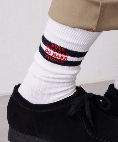 CIAOPANIC TYPY（チャオパニックティピー）の「【靴下屋×TYPY】メンズ 刺繍2本ラインクルーソックス（ソックス/靴下・メンズ・ホワイト・ONE SIZE）」の6枚目の写真