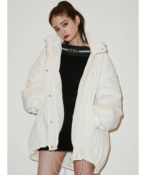 GYDA（ジェイダ）の「ロングパフィブルゾン（ブルゾン・レディース・ブラック/オフホワイト・FREE）」の2枚目の写真