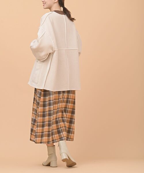 rps(アールピーエス)の「リバーシブルショートコート(その他アウター・レディース・ベージュ/アイボリー/キャメル・M)」の6枚目の写真