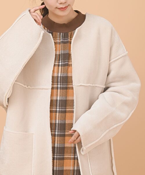 rps(アールピーエス)の「リバーシブルショートコート(その他アウター・レディース・ベージュ/アイボリー/キャメル・M)」の8枚目の写真