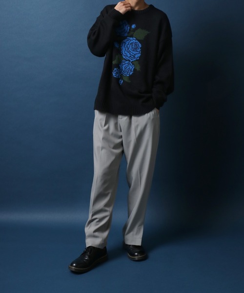 ANPAS（アンパス）の「Rose Pattern Oversized Jacquard Knit Pullover/薔薇 オーバーサイズ ジャガード ニット プルオーバー（ニット/セーター・メンズ・オフホワイト/チャコールグレー/ブラック・M/L）」の4枚目の写真