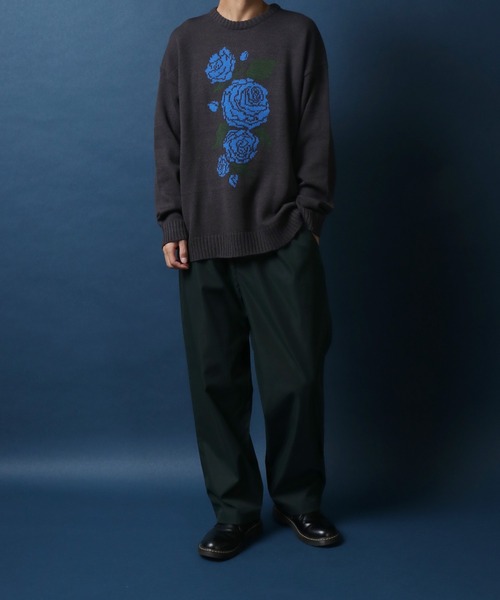 ANPAS（アンパス）の「Rose Pattern Oversized Jacquard Knit Pullover/薔薇 オーバーサイズ ジャガード ニット プルオーバー（ニット/セーター・メンズ・オフホワイト/チャコールグレー/ブラック・M/L）」の6枚目の写真