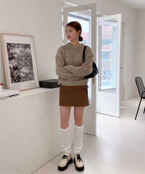 by muni:r（バイ ムニール）の「オーバーフィットラウンドカラーニット（ニット/セーター・レディース・グレー/ピンク/ブラウン/ベージュ/ダークブルー/チャコール・FREE）」の9枚目の写真