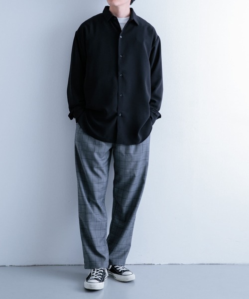 ITEMS URBANRESEARCH(アイテムズ アーバンリサーチ)の「サテンタッチ ロングスリーブシャツ(シャツ/ブラウス・メンズ・ブラック/ブラウン/ブルー・LARGE/MEDIUM)」の13枚目の写真