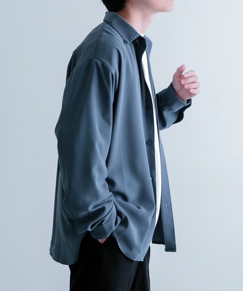 ITEMS URBANRESEARCH(アイテムズ アーバンリサーチ)の「サテンタッチ ロングスリーブシャツ(シャツ/ブラウス・メンズ・ブラック/ブラウン/ブルー・LARGE/MEDIUM)」の17枚目の写真