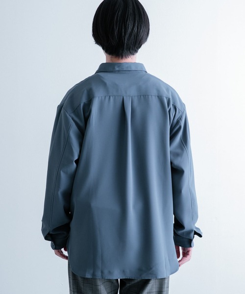 ITEMS URBANRESEARCH(アイテムズ アーバンリサーチ)の「サテンタッチ ロングスリーブシャツ(シャツ/ブラウス・メンズ・ブラック/ブラウン/ブルー・LARGE/MEDIUM)」の21枚目の写真