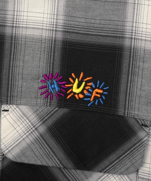 HUF（ハフ）の「SUN GUY OMBRE PLAID LS SHIRT / HUF シャツ チェック（シャツ/ブラウス・メンズ・ブルー/ブラック・SMALL/MEDIUM/LARGE/X-LARGE/XX-LARGE）」の21枚目の写真