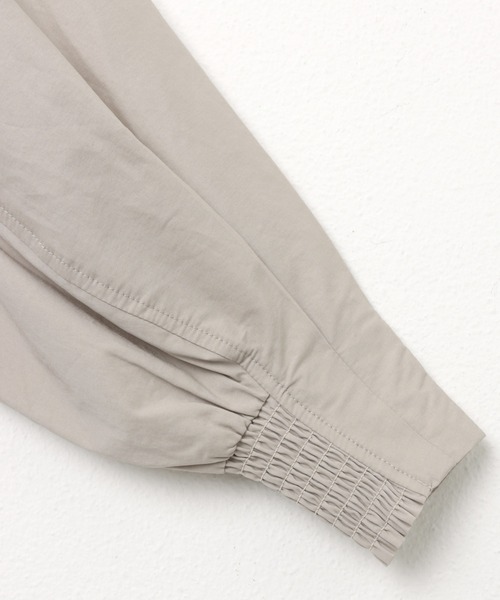 ボリューム袖ブラウス