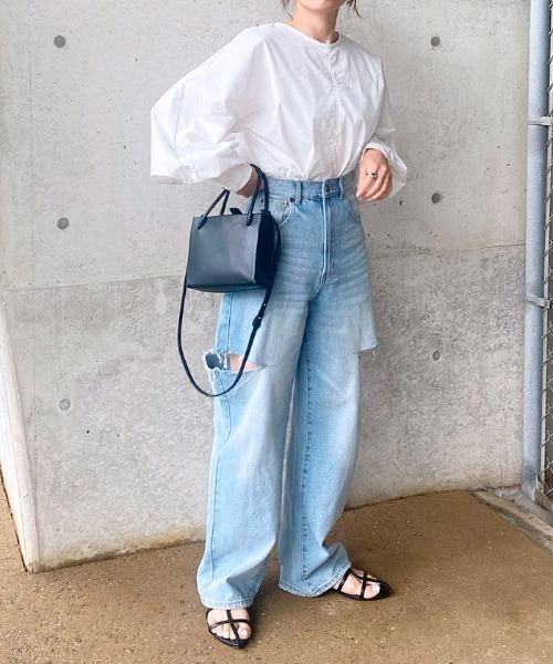 evernavy（エバーネイビー）の「ボリューム袖ブラウス（シャツ/ブラウス・レディース・ネイビー/ブラック/グレイッシュベージュ/ホワイト/ブラウン系その他/サックスブルー/キナリ・M/S）」の11枚目の写真