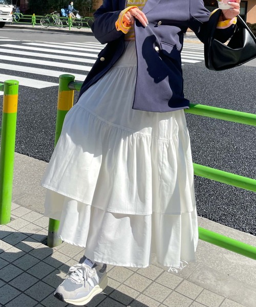 archives(アルシーヴ)の「【Limited item】ASYMMETRY TIERED SKIRT(スカート・レディース・オフホワイト/ブラック/グレイッシュベージュ/ブルー/オレンジ・MEDIUM)」の2枚目の写真