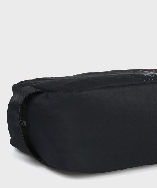 Paul Smith(ポールスミス)の「スプラッタープリント ウォッシュバッグ / 873926 N520S(クラッチバッグ・メンズ・ブラック・FREE)」の4枚目の写真