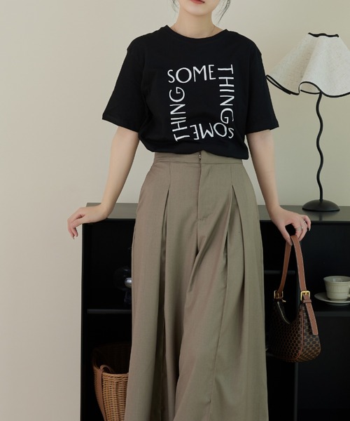 solleim(ソルレム)の「SOMETHING ロゴT(Tシャツ/カットソー・レディース・ブラック/オフホワイト・M)」の4枚目の写真