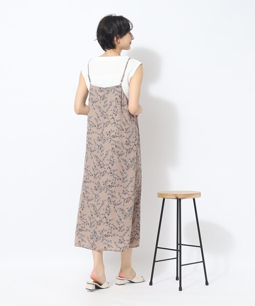 SHOO・LA・RUE（シューラルー）の「◆【大人ヘルシー】フレンチスリーブトップス（Tシャツ/カットソー・レディース・ブラック/ホワイト系・02/03/04）」の6枚目の写真