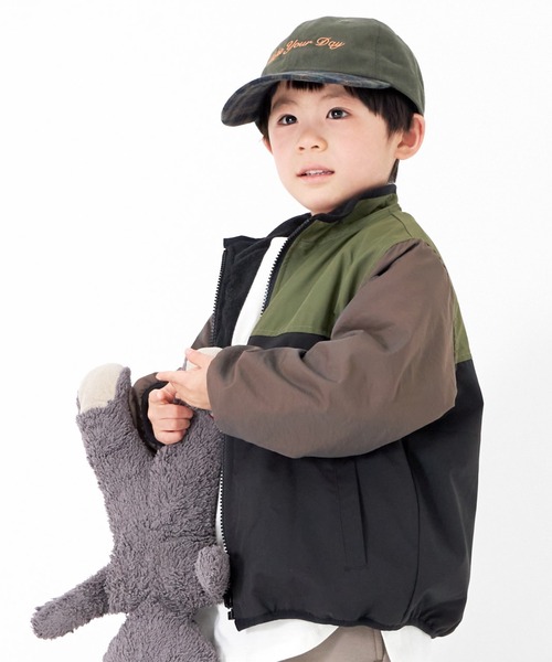 MAKE YOUR DAY(メイクユアデイ)の「フリースとナイロンのリバーシブルブルゾン■80~140cm(ブルゾン・キッズ・パープル/マルチ/レッド・90/100/110/120/130/140/80)」の4枚目の写真
