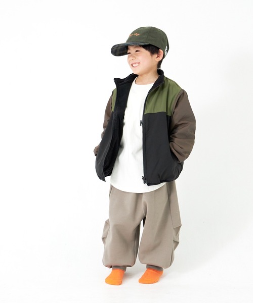 MAKE YOUR DAY(メイクユアデイ)の「フリースとナイロンのリバーシブルブルゾン■80~140cm(ブルゾン・キッズ・パープル/マルチ/レッド・90/100/110/120/130/140/80)」の8枚目の写真