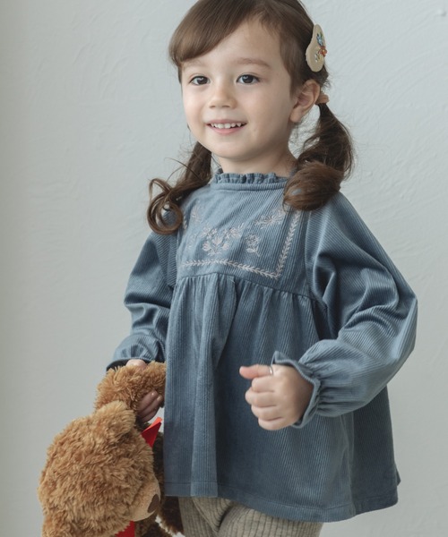 pairmanon(ペアマノン)の「スクエア刺繍 コーデュロイブラウス(シャツ/ブラウス・キッズ・ブルー系その他3/ラベンダー/ライトベージュ・150/110/100/90/140/120/80/130)」の3枚目の写真