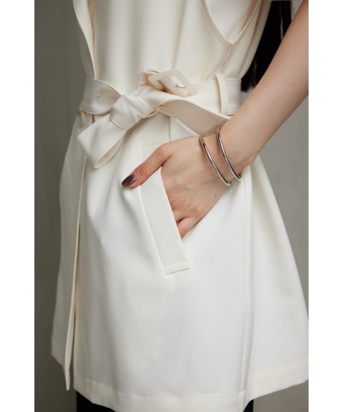 AZUL by moussy(アズールバイマウジー)の「ヴィーナステーラードジレ(ベスト・レディース・グレー/ブラック/アイボリー・FREE)」の21枚目の写真