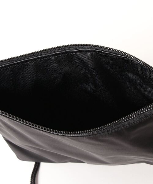 Manhattan Portage(マンハッタンポーテージ)の「Zipper Pouch 2 EXPLOR(クラッチバッグ・メンズ・ブラック・FREE)」の15枚目の写真