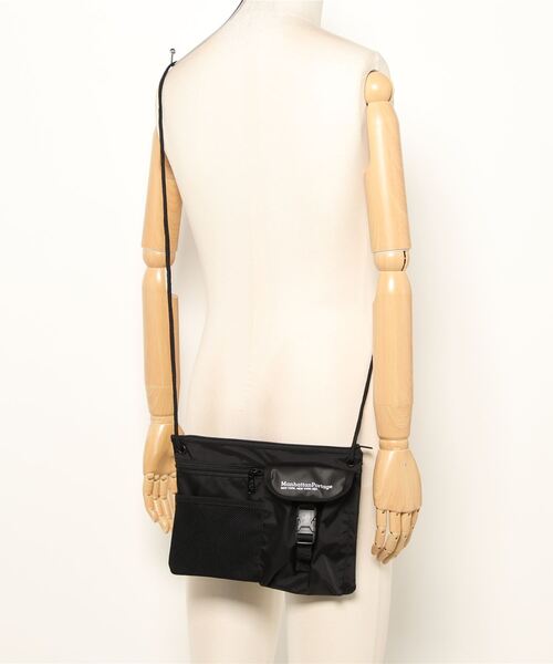 Manhattan Portage(マンハッタンポーテージ)の「Zipper Pouch 2 EXPLOR(クラッチバッグ・メンズ・ブラック・FREE)」の16枚目の写真