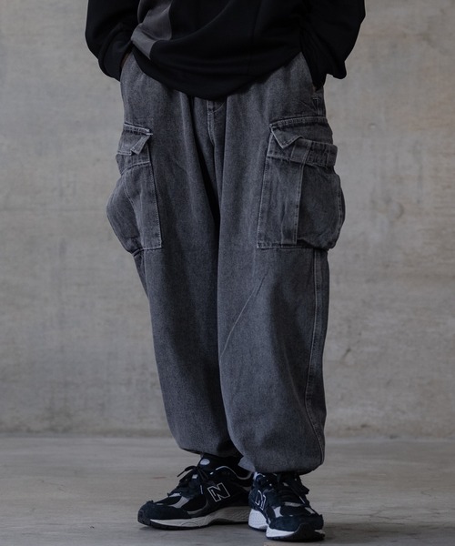 JOHN'S CLOSET（ジョンズクローゼット）の「【i】12ozデニム イージーワイドカーゴパンツ（デニムパンツ・メンズ・ブラック/ケミカルウォッシュ/インディゴブルー/ワンウォッシュ/スミクロ・MEDIUM/LARGE/X-LARGE）」の10枚目の写真