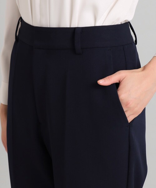 OPAQUE.CLIP(オペークドットクリップ)の「≪通勤・セレモニー/セットアップ対応≫ テーパードパンツ/ダブルクロス【洗濯機洗い可】(その他パンツ・レディース・ライトベージュ/ネイビー/ブラック・40/36/34/38/42)」の12枚目の写真