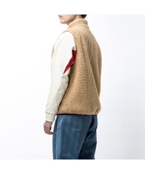 Reebok（リーボック）の「コード シェルパ ベスト / CL CORD SHERPA VEST（ベスト・メンズ・ネイビー/ブラウン・LARGE/MEDIUM/SMALL/XX-LARGE/X-LARGE）」の4枚目の写真