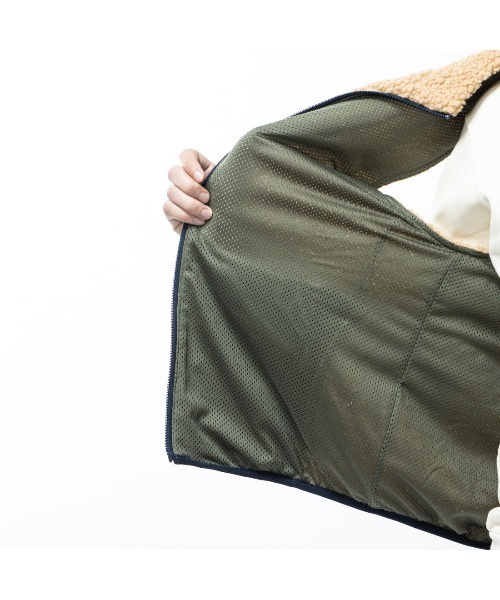 Reebok（リーボック）の「コード シェルパ ベスト / CL CORD SHERPA VEST（ベスト・メンズ・ネイビー/ブラウン・LARGE/MEDIUM/SMALL/XX-LARGE/X-LARGE）」の8枚目の写真