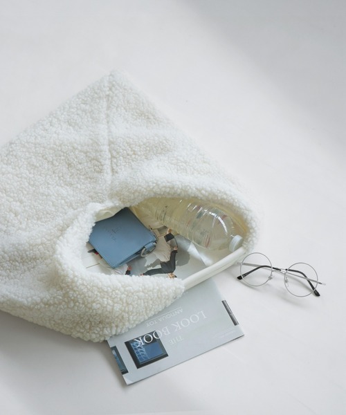 antiqua（アンティカ）の「ボア素材トートバッグ（トートバッグ・レディース・ホワイト/ブラック・FREE）」の12枚目の写真