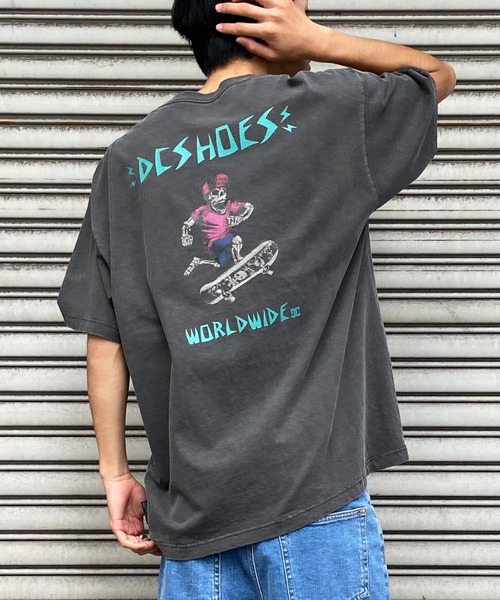 DC（ディーシー）の「DC/ディーシー 半袖Tシャツ スカル ドロップショルダー ワイドフィット DST242006（Tシャツ/カットソー・メンズ・ホワイト/スミクロ/ブラック・M/L/2XL/XL）」の3枚目の写真