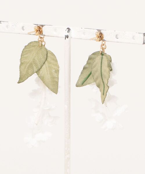 m.soeur（エムスール）の「ヤマゴボウとリーフのピアス（ピアス（両耳用）・レディース・グリーン・FREE）」の9枚目の写真