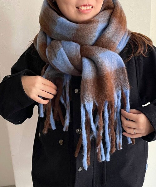 fredy emue（フレディエミュ）の「ギンガムふわふわストール（ストール