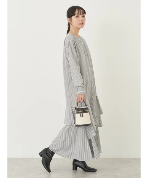 earth music&ecology（アースミュージックアンドエコロジー）の「イレギュラーヘムシャツワンピース（シャツワンピース・レディース・オフホワイト/ストライプ/サックスブルー系3・FREE）」の6枚目の写真