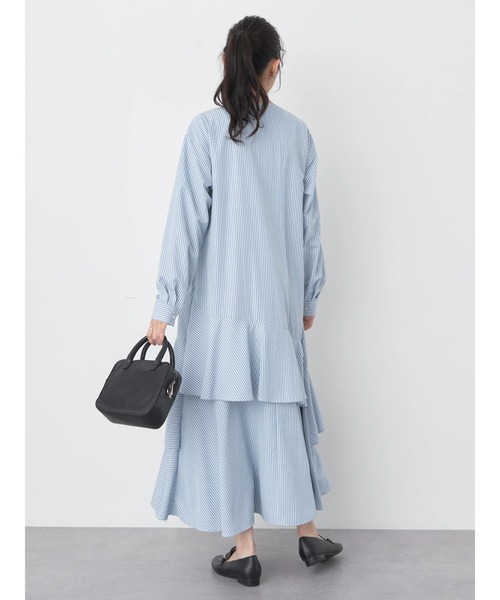 earth music&ecology（アースミュージックアンドエコロジー）の「イレギュラーヘムシャツワンピース（シャツワンピース・レディース・オフホワイト/ストライプ/サックスブルー系3・FREE）」の10枚目の写真