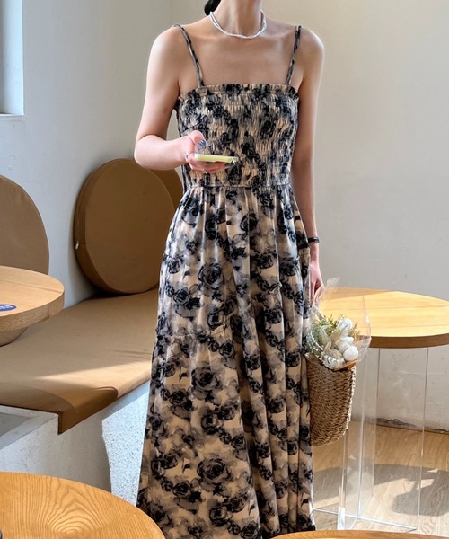 GEMEDA(ジェメダ)の「花柄キャミワンピース(ワンピース・レディース・レッド/ブラック系・M)」の20枚目の写真